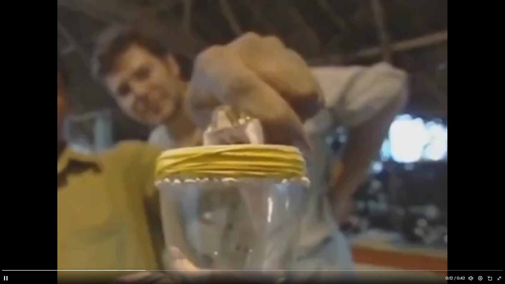 Holy Crap - you are dead fast from this vipers bite - watch it work on blood