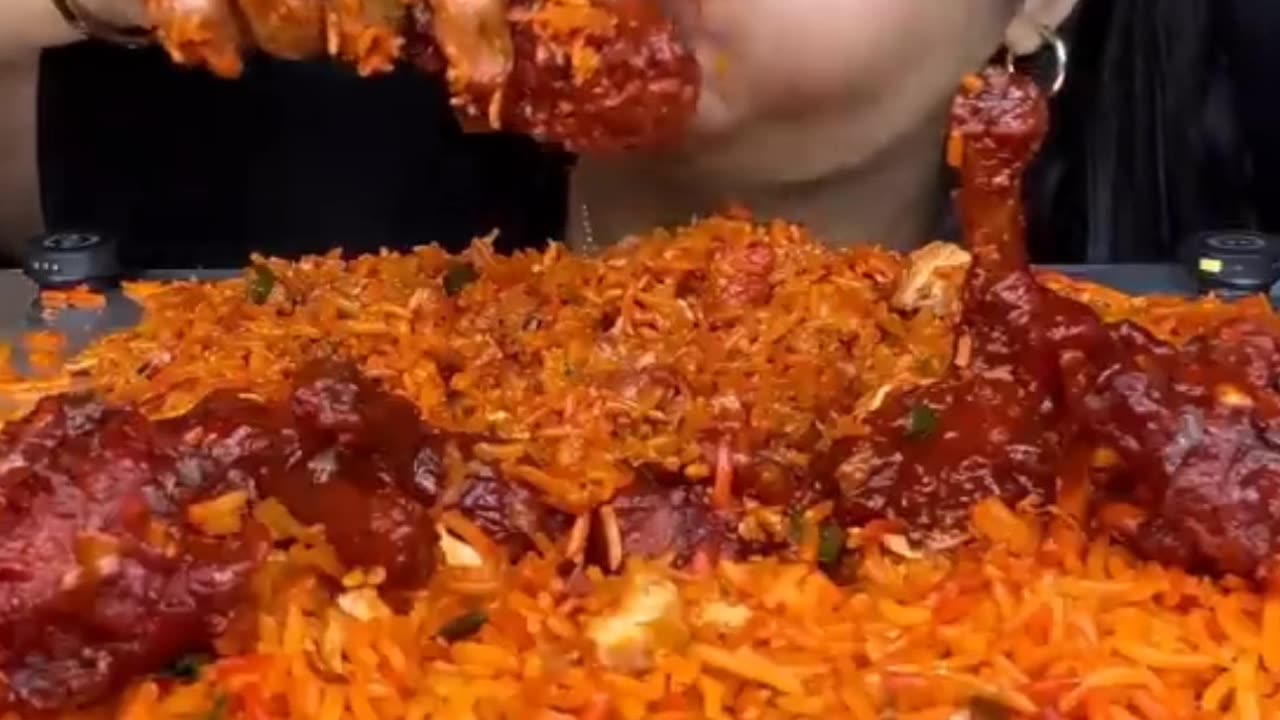 SPICY CHICKEN SCHEZWAN FRIED RICE, SPICY CHICKEN GRAVY LOLLIPOP, SPICY CHILLI CHICKEN | ASMR EATING
