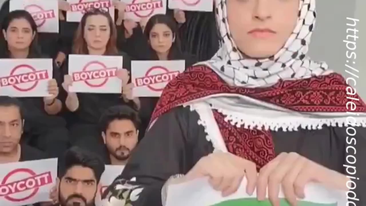 GENTE PATÉTICA SÓ FAZ PROTESTOS IMBECIS