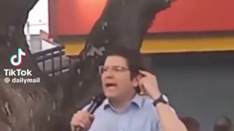 Colombia presidential hopeful shot in head at rally