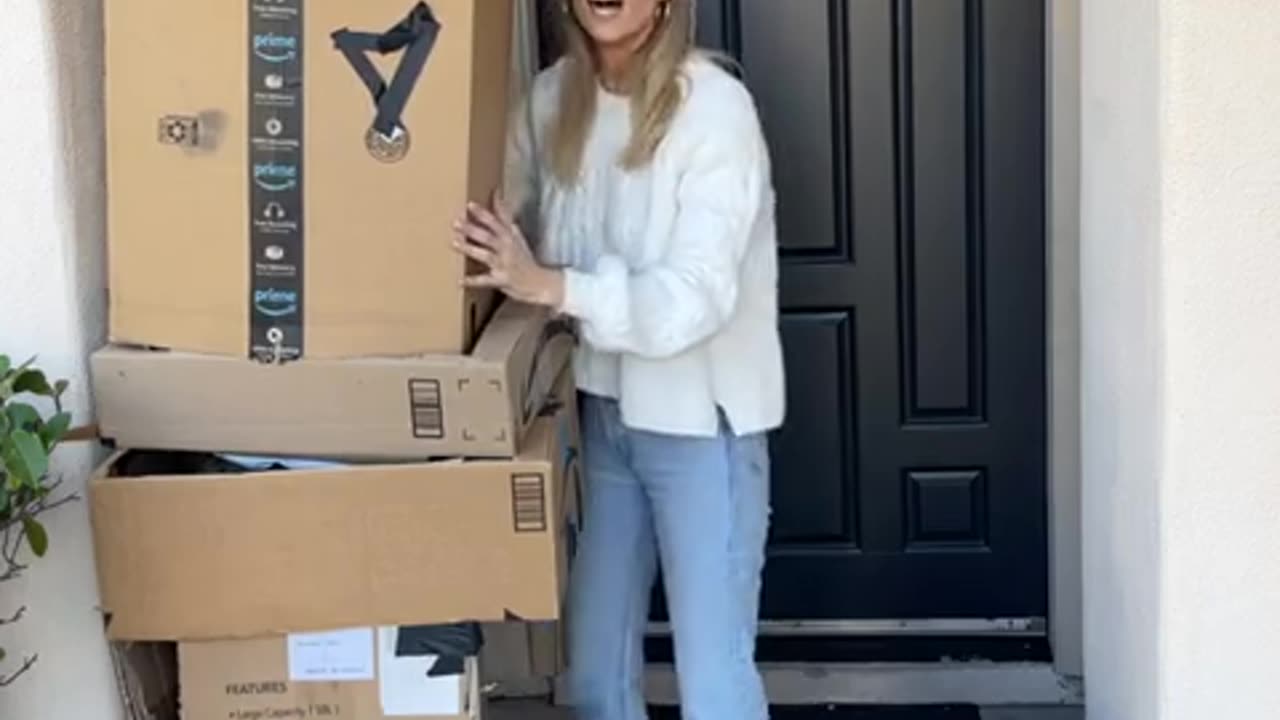 Emotional surprise from Military husband.hd