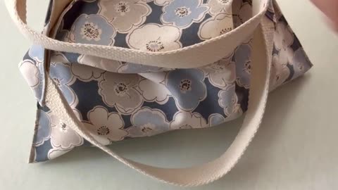 Simple Hand Bag👜✨ | DIY | Quick Sewing Tips No.339