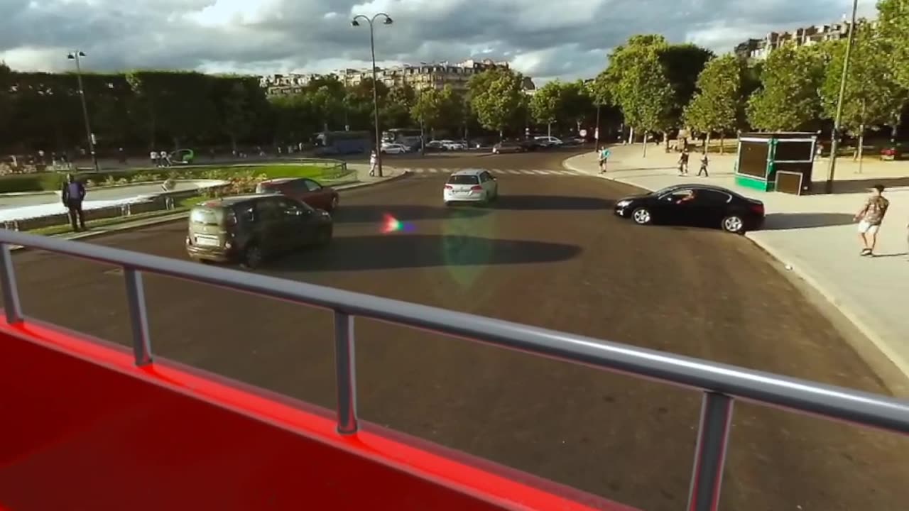 360' A Trip to Paris