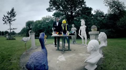 Arrange the Lollies in a Rainbow… Blindfolded Full Task Taskmaster