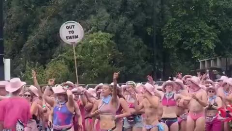 Why are they without clothes?