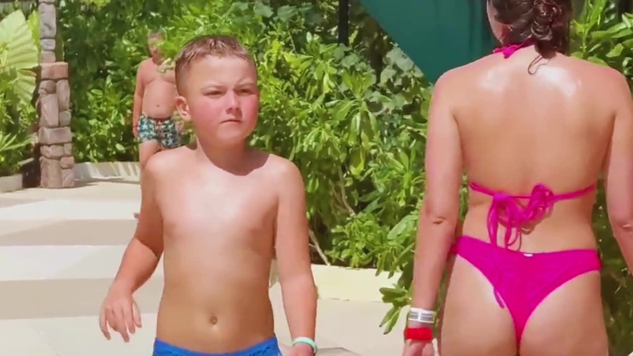 🌞Hot Day Water Park Swimming Pool And Water Slide Fun Day💦 #waterpark #waterslide