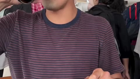 “How to split the G” ☘️ #guinness #splittheg . musician @oarmac #irish #shorts