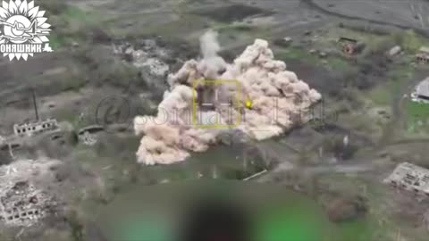 Ukrainian Mig-29 Levels Entire Row of Buildings
