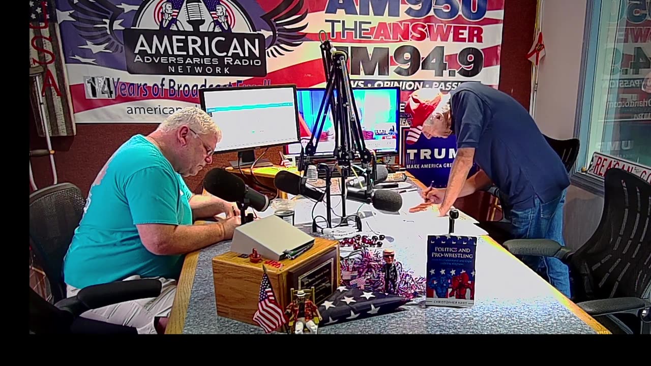 TRUMP CORNERS DEMS ON CRIME