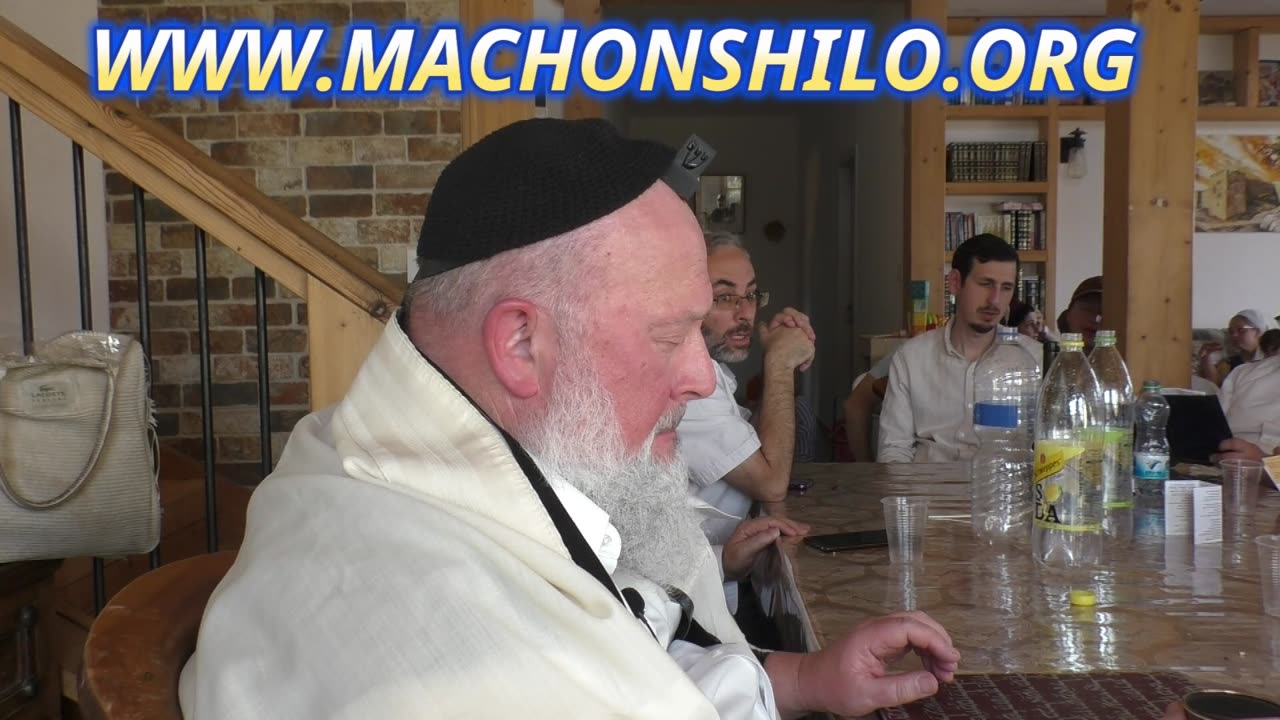 Rabbi David Bar-Hayim Does Zimmun, Nusach Eretz Yisrael on Passover
