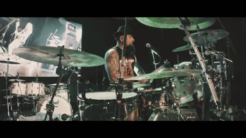 Draw The Line - Piledriver (live)