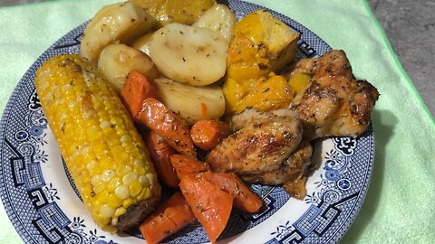 My dinner - roast chicken 🍗🥔🥕🌽