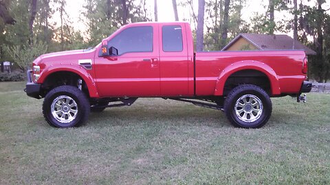 Powerstroke 6.4 climbing 5' embankment
