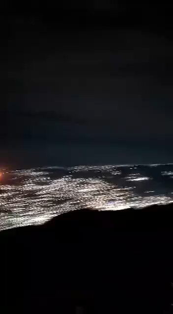 🇺🇸❌🇻🇪❗️ — Wide-angle footage of U.S. airstrikes in Caracas, Venezuela.
