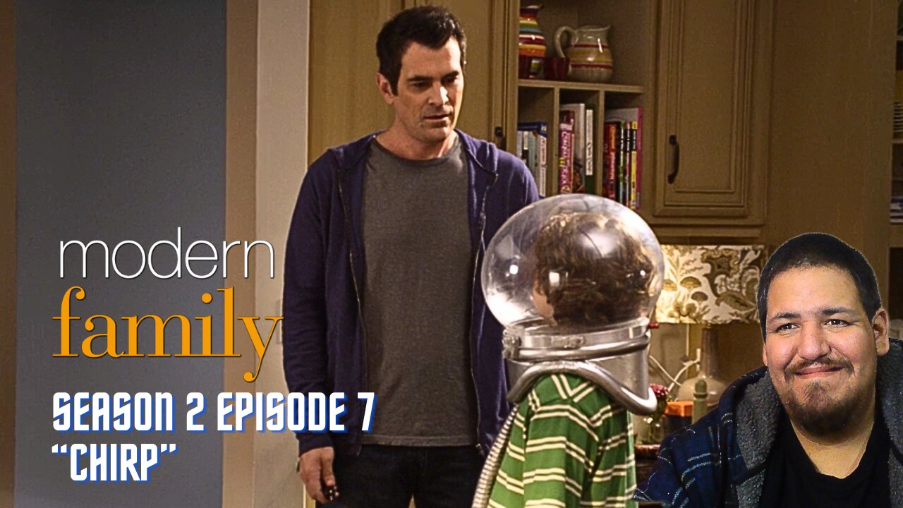 Modern Family | Season 2 Episode 7 | "Chirp" | TV Show Reaction