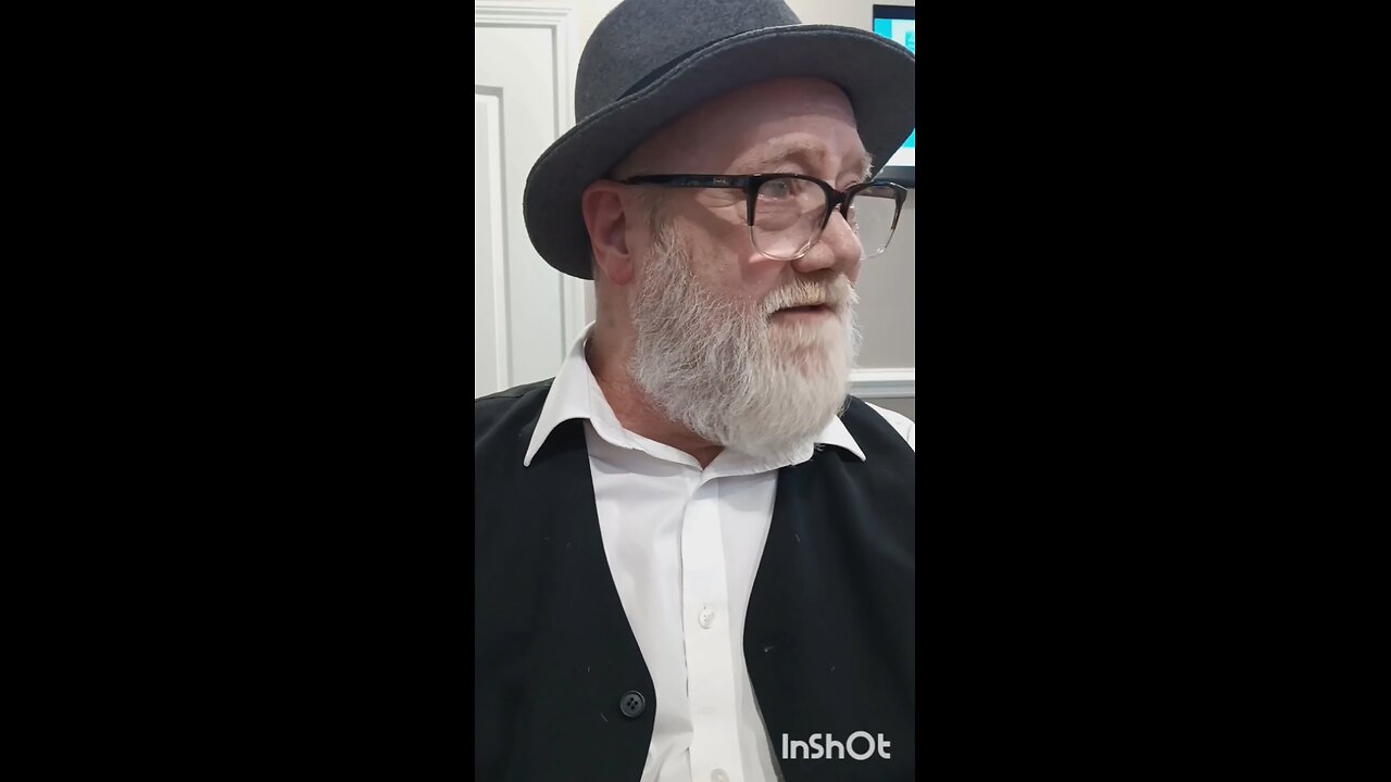 Paul Prine talks w/ M.P.R. MOBILE PIRATE RADIO