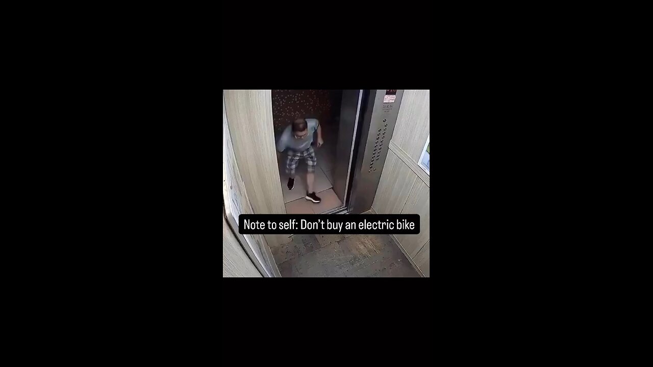 Disaster in the Elevator! Crazy Moments Caught on Camera! 😱🚪