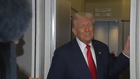 Trump MOCKS The Airplane Turbulence And The Media's Response