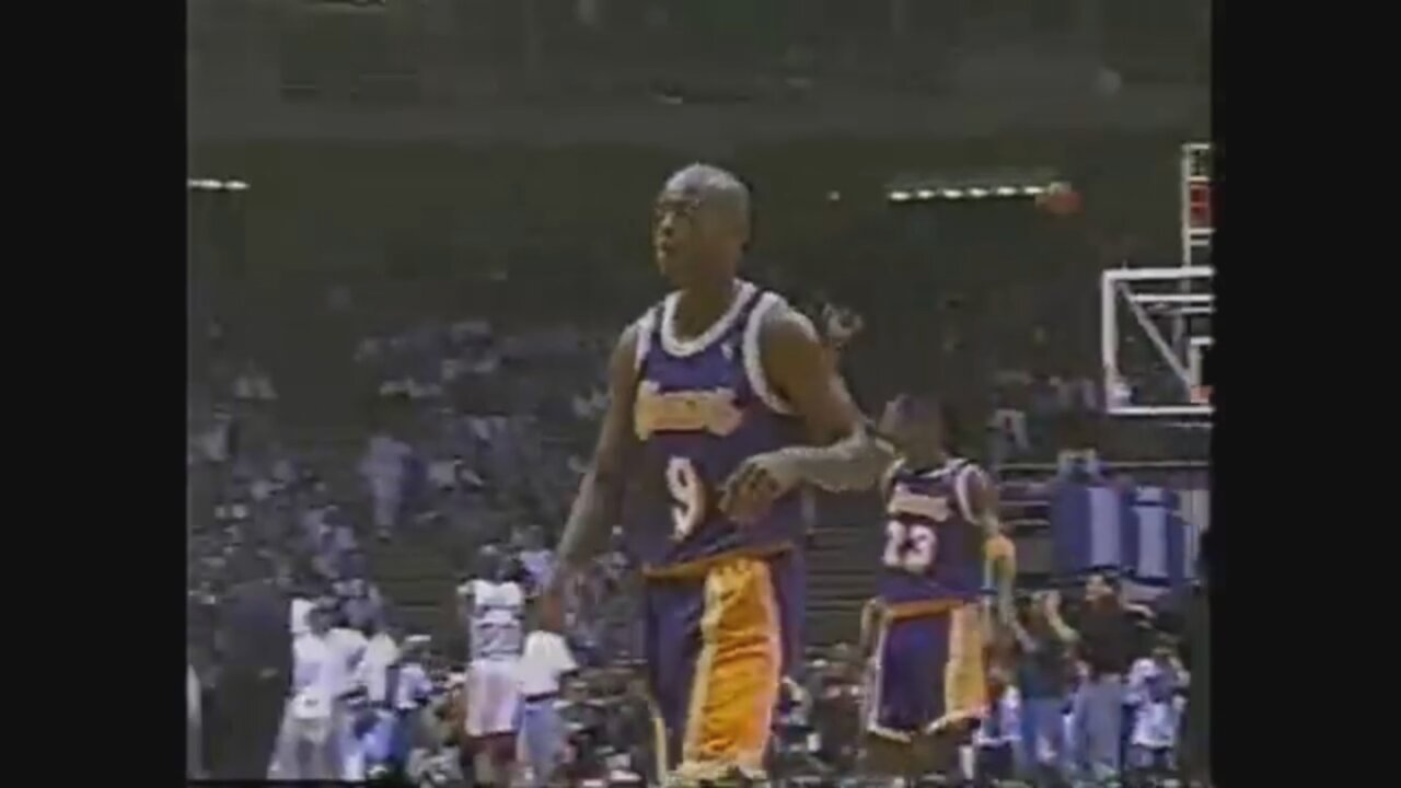 Nick Van Exel 29 Points 14 Ast @ Rockets, 1996-97.
