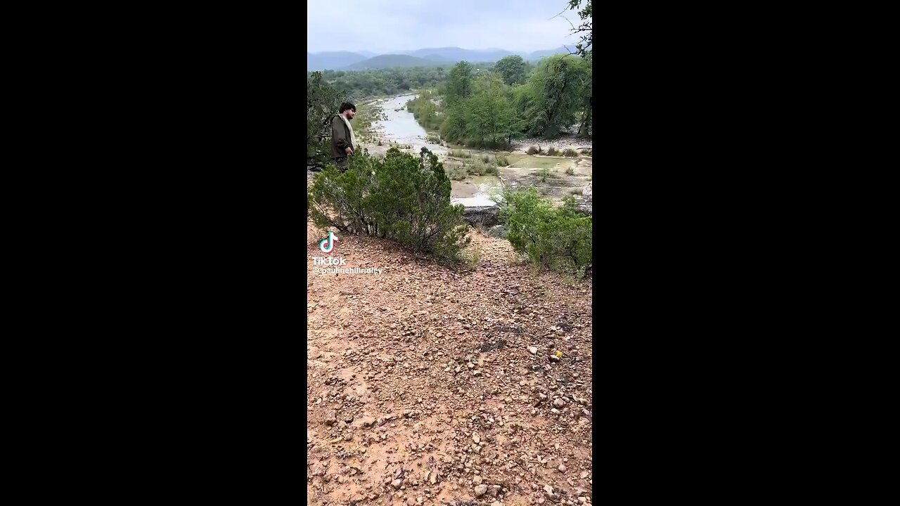 look of when the Flash Flood was starting to Arrive In The TX Hill Country! Scary Fast! 😱