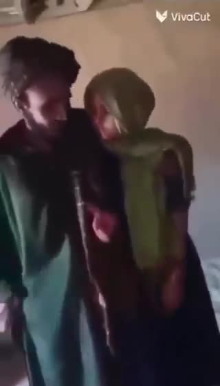 アフガニスタン。幼児と結婚する爺ー！