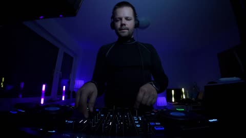 House Music 24/7