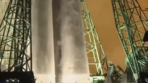 🇷🇺🚀Rusia lanza un cohete Soyuz con una nave espacial en misión del Ministerio de Defensa