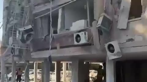 The first forces arrive on the scene in Holon