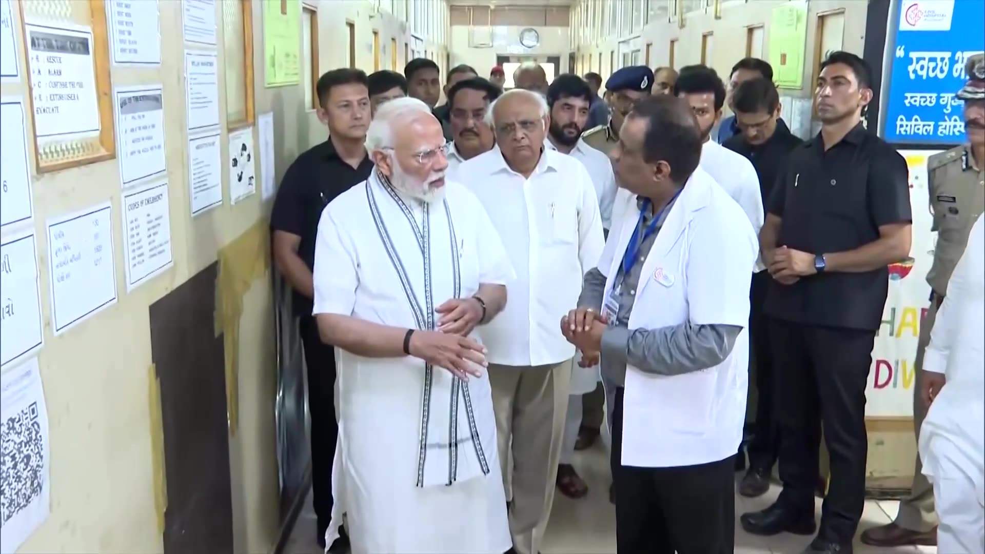 Indias Modi meets sole survivor, others injured in Air India crash