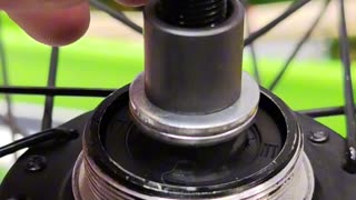 How to quickly refill a bicycle wheel hub with new grease