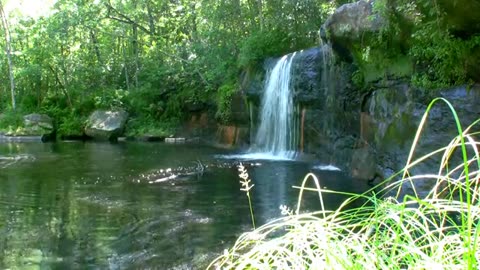 Sitting_Waterfall_Creative_Commons_Attribution_License