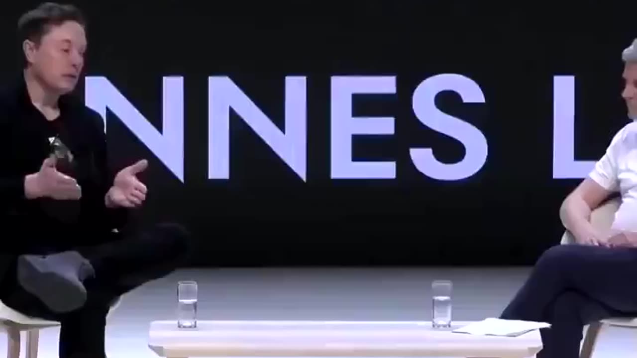 Elon Musk: "If we have to make a choice between censorship & losing money, we're gonna pick the second. We will support free speech rather than agree to be censored."