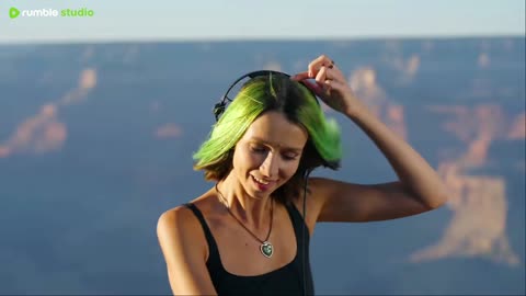 Miss Monique @ Grand Canyon (Arizona, USA) [Melodic Techno/ Progressive House DJ Mix]