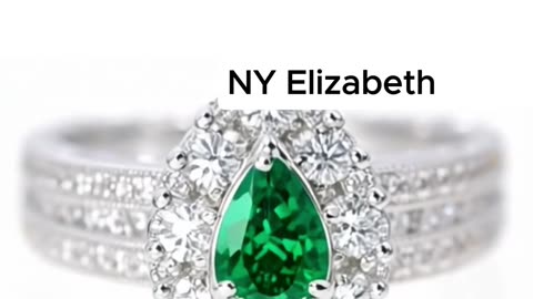 NATURAL EMERALD DIAMOND COCKTAIL RING