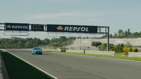 2016 Ford Focus RS track test review