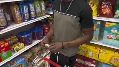 Millionaire blessed a man at grocery store for paying for paper towel.hd