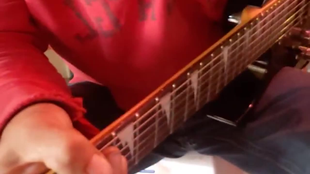 **ABSOLUTELY * GRIPPING** - ♫♫ 'Fade To Black solo 2' ♫♫ - It ** REALLY DOES ** just pump you up!!!