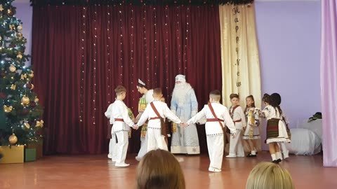 Clasele primare Concert Vine Anul Nou 8/8 Vancicăuți 19 decembrie 2025