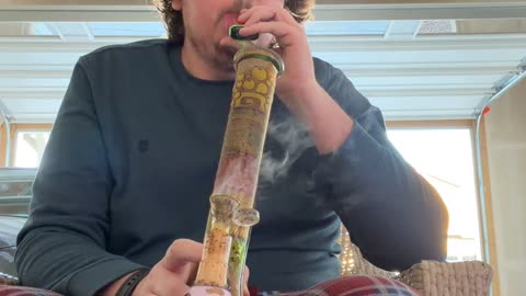 Day 143 pt3 I hit the vape 4 times lol