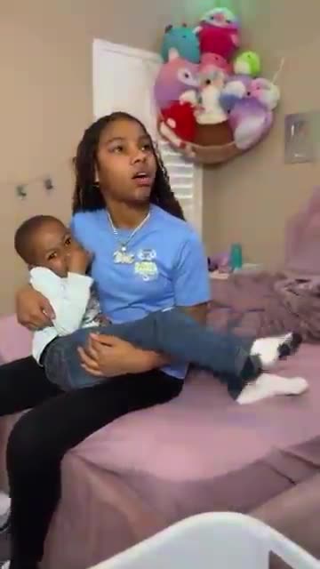 When siblings don’t get along 😂🩵