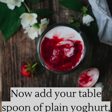 DIY Health Hack: The REAL Secret to Looking 10 Years Younger with Strawberries