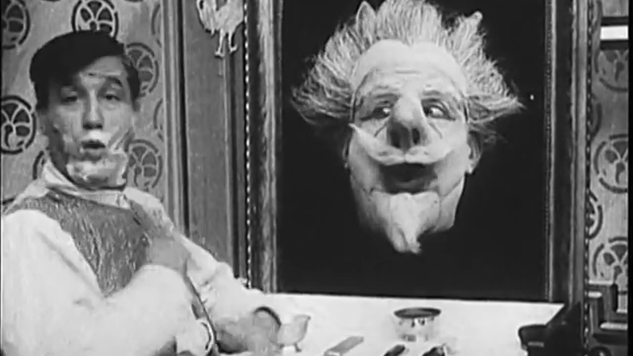 A Funny Shave (1906)
