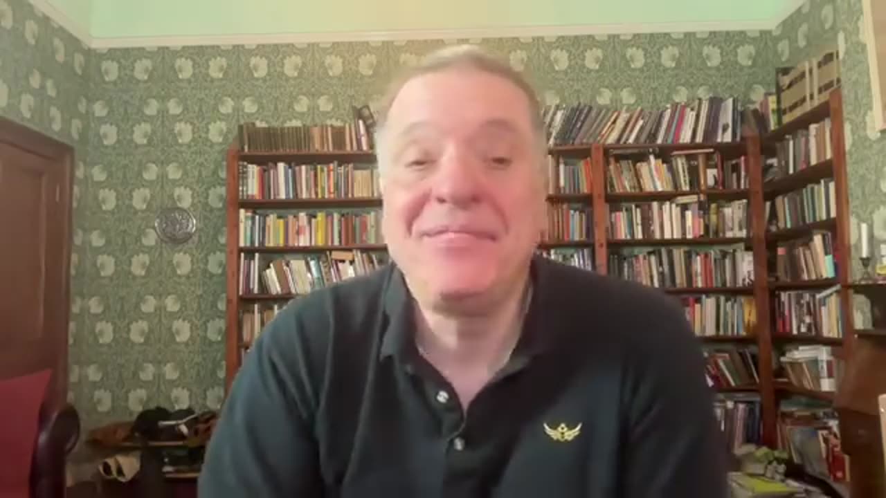 Trump warns Kiev, no more weapons. Trump threatens Moscow, more sanctions. Russia unfazed by warning - Alexander Mercouris