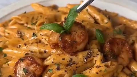 cooking Creamy boursin shrimp pasta