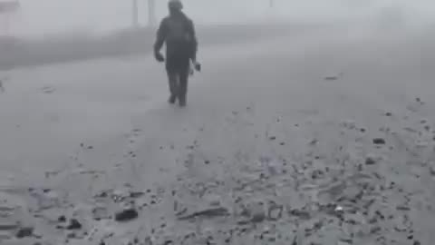 Russian Assault Troops Massively Enter Pokrovsk Under Cover of Thick Fog