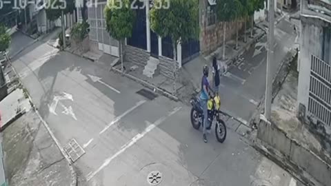 Niña que salía del colegio fue acosada en Santander