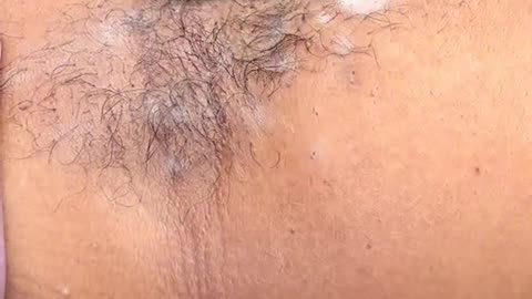 Underarm Waxing with Sexy Smooth Emerald Enchantment by @moorewaxt | Hard Wax Tutorial