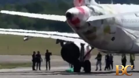 Man ‘commits suicide’ by ‘throwing self’ into jet engine on runway