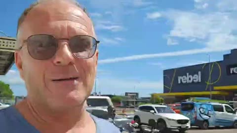 Brot und Zirkus, auch hier, Carols. "NUR" $95 Mio an den internationalen Bettler und Albo freut sich auf Kontrolle im Netz❗