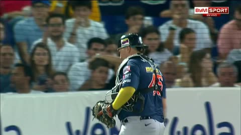 Jesús Sucre sacó el cañón